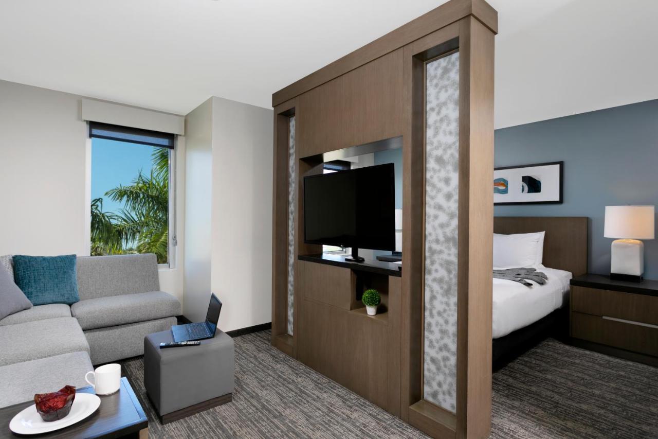 Отель Hyatt House Сан-Хуан Экстерьер фото