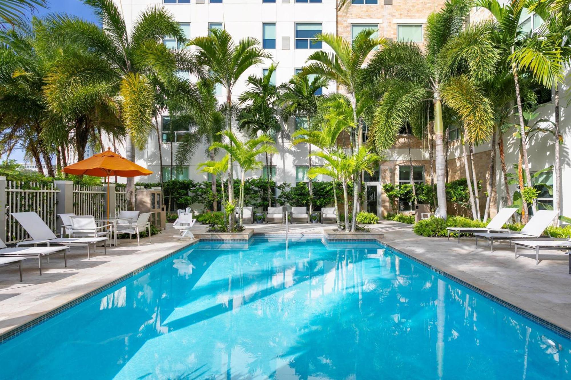 Отель Hyatt House Сан-Хуан Экстерьер фото